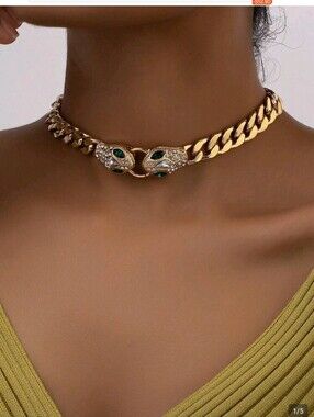 Gold and Emerald Snake-Head Chunky Chain Necklace